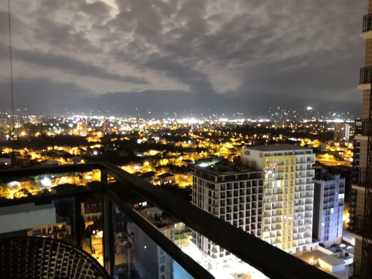 Apartments Kristo Batumi Esterno foto